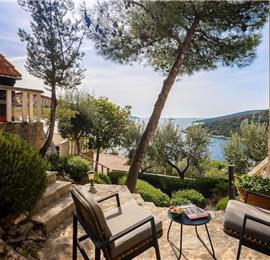 3 Bedroom Villa in Uvala Ljubljeva near Trogir, sleeps 6-7